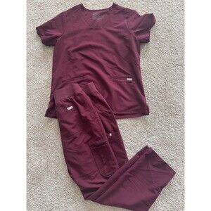 Figs Women's Short Sleeve Scrub Set in Burgundy